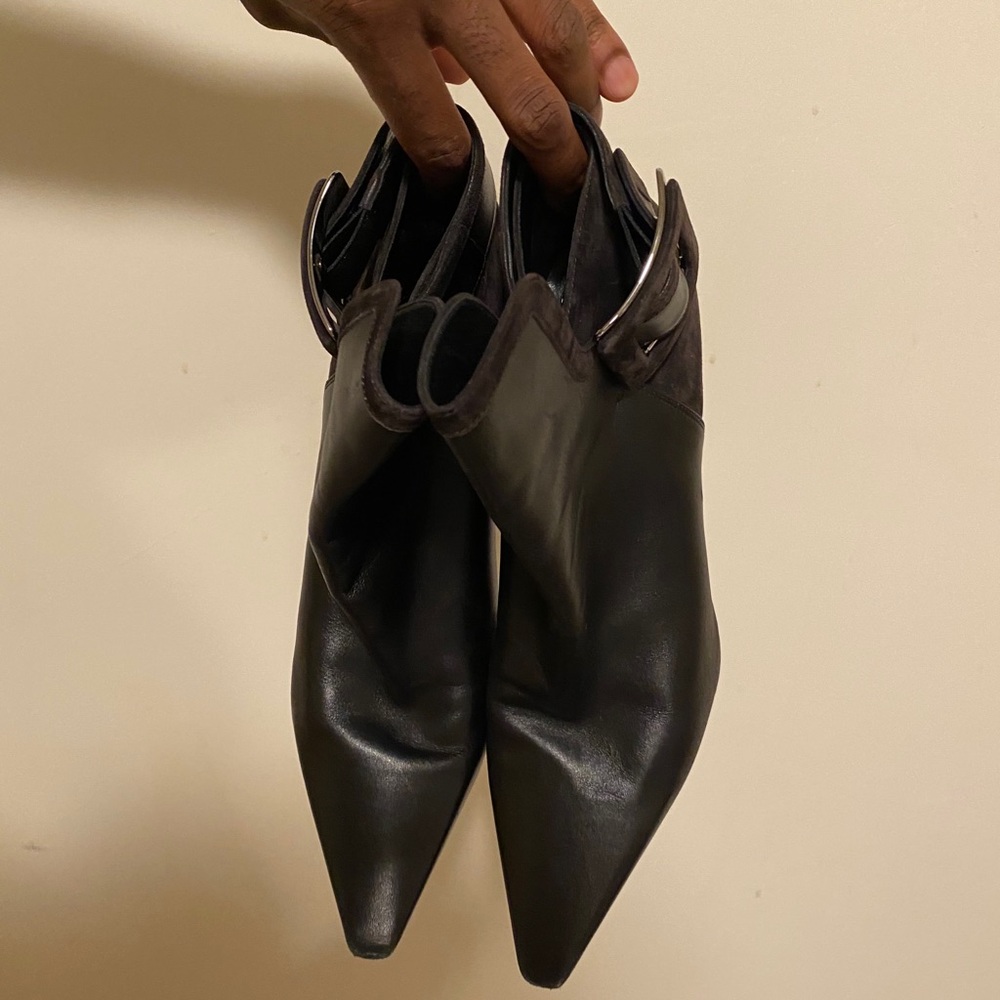 Roger Vivier Leather Ankle Boot